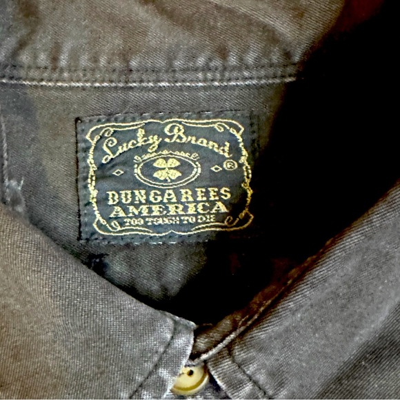 🎉HP🎉EUC Lucky Brand Denim-Like Vintage Button Down in Faded Black. Size Small - Picture 13 of 14